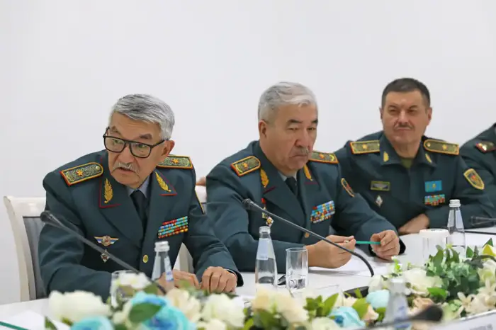 Обсуждение военно-патриотического воспитания молодежи в контексте международного обмена опытом Уральске