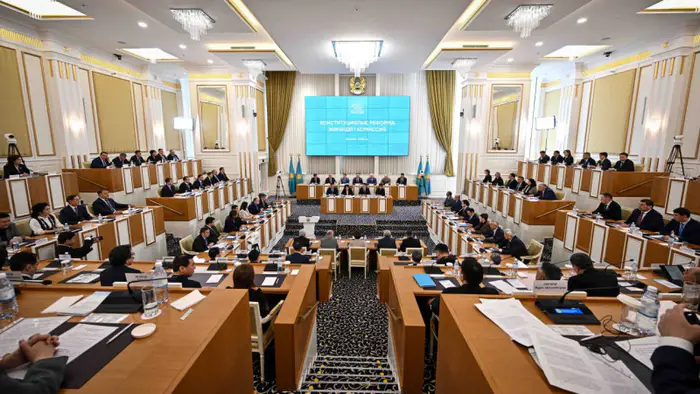 В Астане стартовало первое заседание Комиссии по конституционной реформе: вице-президентская должность обретает очертания Уральске