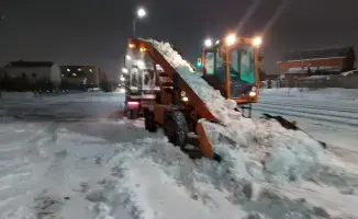 Уборка снега в Астане более 1600 единиц спецтехники и 400 рабочих