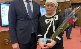 В КАЗАХСТАНЕ ОТМЕТИЛИ ГЕРОИЗМ ФЕЛЬДШЕРОВ СКОРОЙ ПОМОЩИ И ПОЧТИЛИ ПАМЯТЬ ПОГИБШИХ