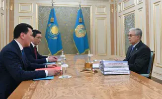 Токаев рассматривает новые предложения по конституционной реформе, что может изменить политический ландшафт Казахстана и усилить роль парламента