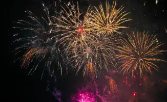Казахстанцы с радостью встретили 2026 год: праздничные гулянья и салюты в городах страны