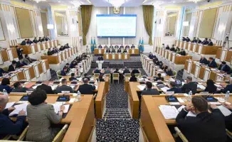 Конституция Казахстана: религия и государство — новая формулировка?
