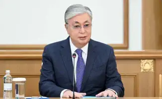 Токаев: Казахстанцам предстоит адаптация к новым вызовам и возможностям к 2026 году