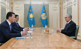Касым-Жомарт Токаев провел рабочее совещание по вопросам парламентской реформы с участием государственного советника Ерлана Карина и помощника Президента по правовым вопросам.