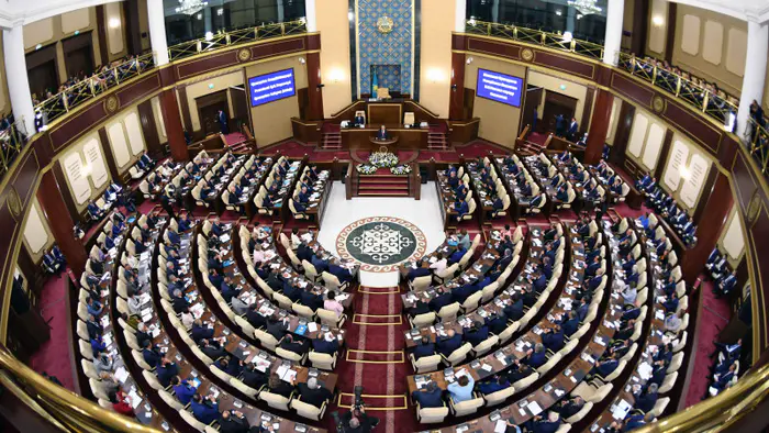 Токаев: Переход к однопалатному Парламенту в Казахстане не является простым слиянием Мажилиса и Сената Уральске