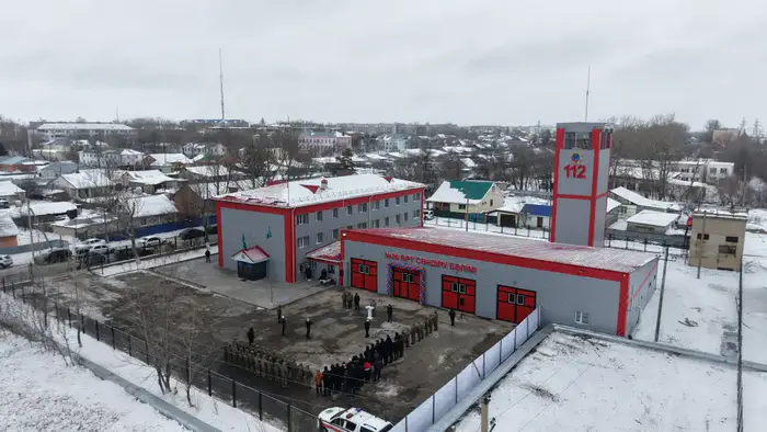 Глава МЧС вручил спасателям Актюбинской области ключи от новой техники (10)