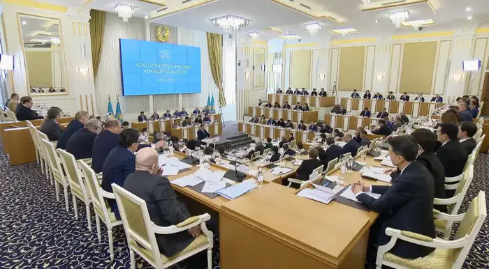 На заседании Конституционного совета в Астане обсуждаются изменения в Основной Закон Уральске
