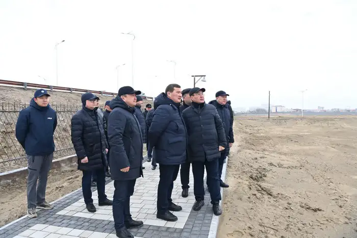 Глава региона осмотрел строительные площадки (8)
