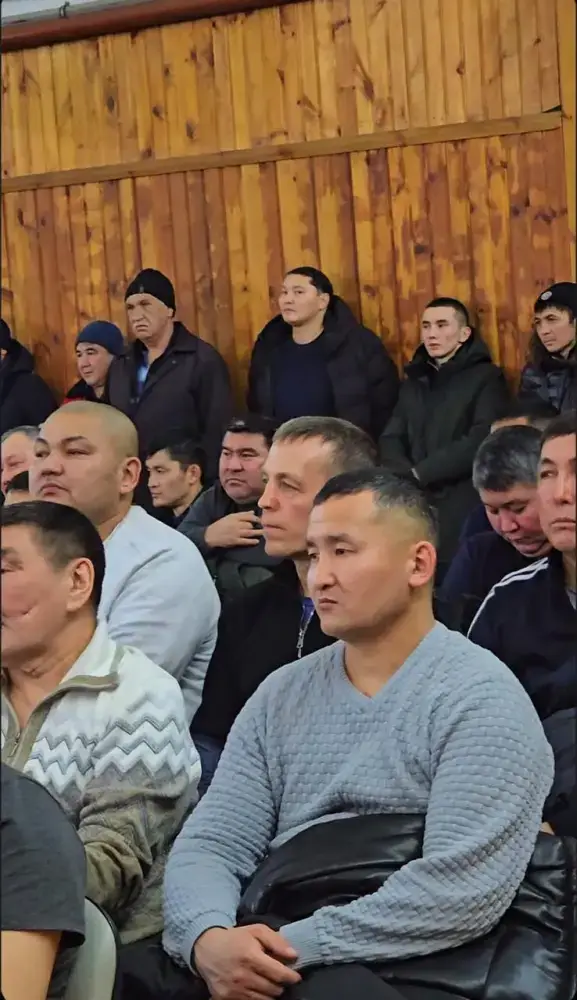 Обсуждение правопорядка на встрече с прокурором: важность соблюдения закона для сотрудников предприятия Уральске