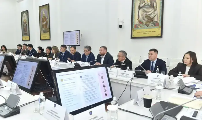 Минэнерго и КазНУ обсудили направления работы Отраслевого центра технологических компетенций в ТЭК (3)