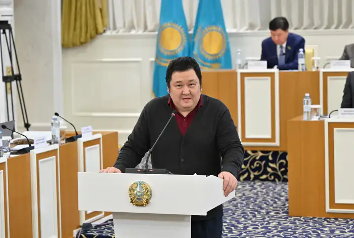 Шибутов: проект Конституции готов к референдуму Уральске