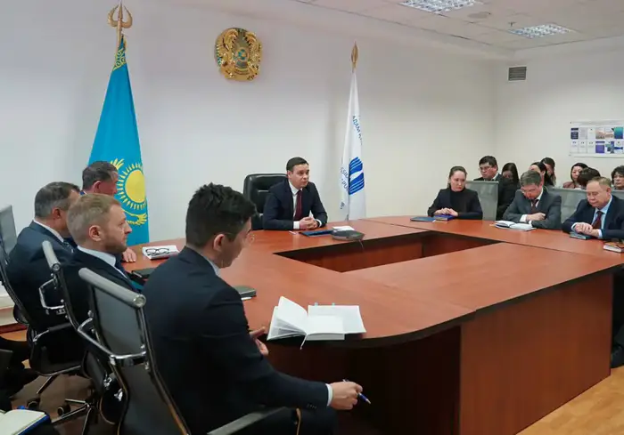Обсуждение нового проекта Конституции в Национальном центре по правам человека: возможные последствия для будущего Казахстана Уральске