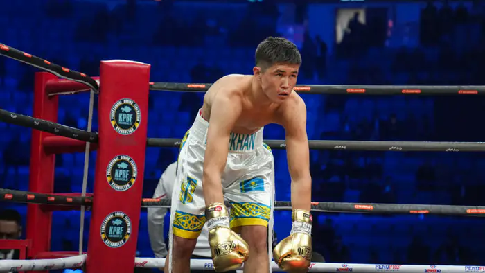 Торехан Сабырхан из Казахстана уверенно победил соперника в 1/8 финала турнира Boxam Elite в весовой категории до 70 килограммов Уральске