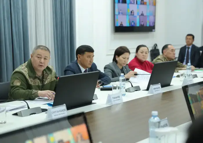 Ербол Карашукеев провёл заседание оперативного штаба (6)