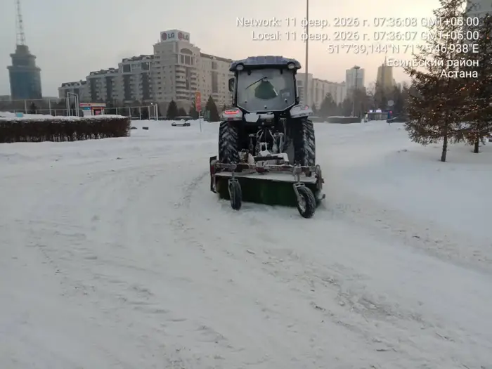 В Астане за ночь вывезли более 63 тысяч кубометров снега Уральске