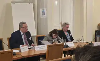 Заместитель председателя ЦИК РК представил проект Конституции Казахстана на международной платформе в Варшаве
