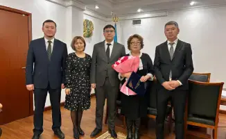 Тимур Қосымбаев поздравил Гульмиру Утегенову с 60-летием и отметил её вклад в сферу естественных монополий