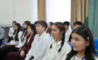 Экологический час в Астане студенты колледжей обсуждают экономию воды