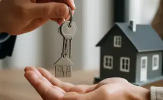 Снижение сделок купли-продажи жилья на 47,8% в январе 2026 года указывает на экономические трудности в регионе