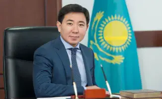 Акимат ВКО опроверг слухи о задержании первого заместителя акима Восточно-Казахстанской области Жаксылыка Омара.