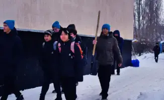 Астана: школьники провели волонтерскую эстафету
