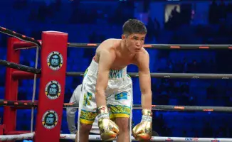 Торехан Сабырхан из Казахстана уверенно победил соперника в 1/8 финала турнира Boxam Elite в весовой категории до 70 килограммов