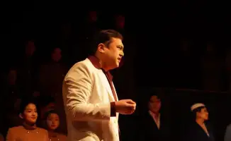 Спектакль Екі ғұмыр о проблеме наркомании и жизни молодежи в Астане