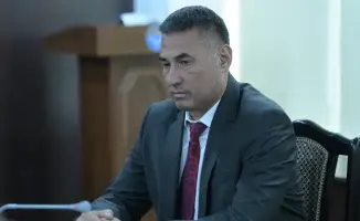 Кадровые изменения в Бишкеке: министр транспорта Сыргабаев уволен