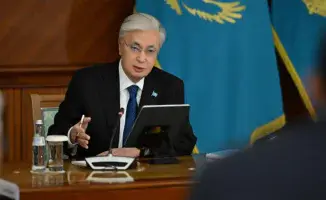 Токаев подчеркивает важность постоянного развития и социальной ответственности в оценке итогов 2025 года