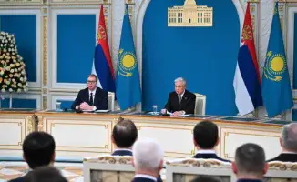 Токаев цитирует народную мудрость на встрече с Вучичем: укрепление связей между Казахстаном и Сербией