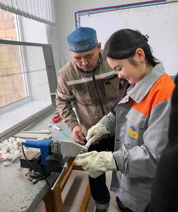 Профильные классы: в Карагандинской области школьникам помогают с выбором будущей профессии (8)