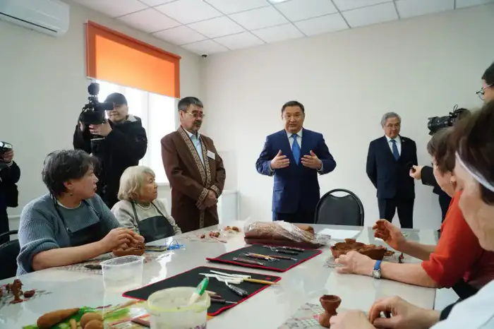 В Кокшетау открылся обновленный центр активного долголетия с 20 направлениями услуг для пенсионеров Уральске