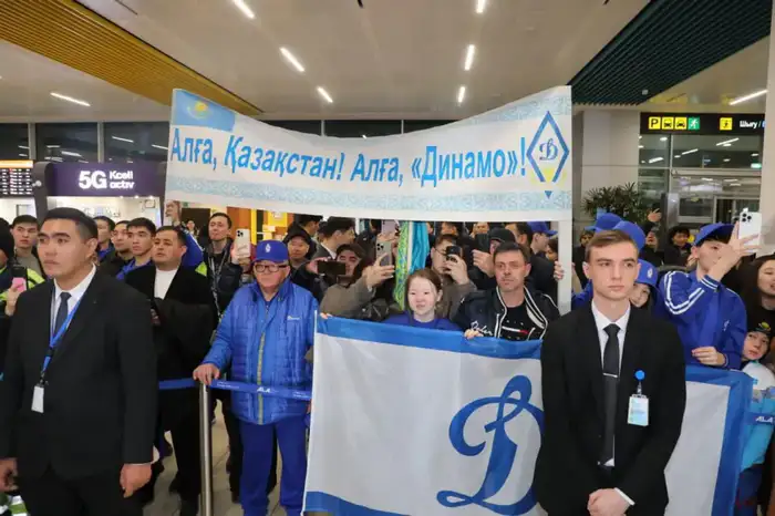Михаил Шайдоров олимпийский чемпион фигурное катание Алматы встреча Уральске