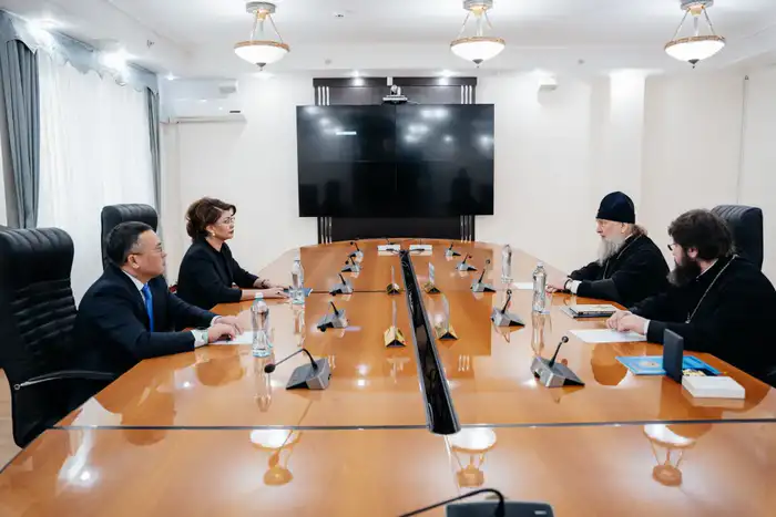 Встреча Балаевой и митрополита в Астане Уральске