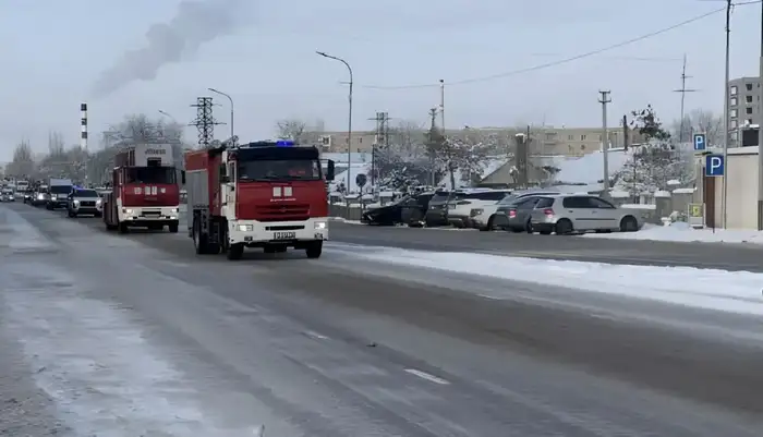 Повышение безопасности на дорогах: акция по уступке дороги спецтранспорту в Алматинской области Уральске