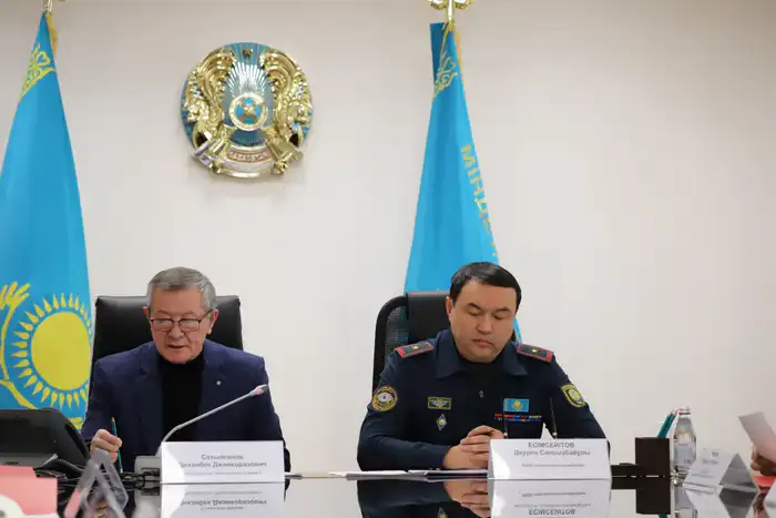 Навигация в бурном море: заседание Общественного совета по вопросам гражданской защиты Уральске