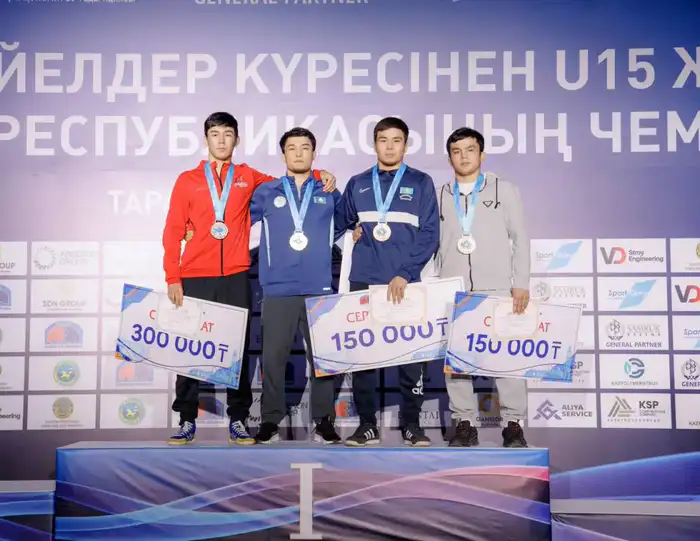 Столичные борцы завоевали несколько медалей на чемпионате страны (3)