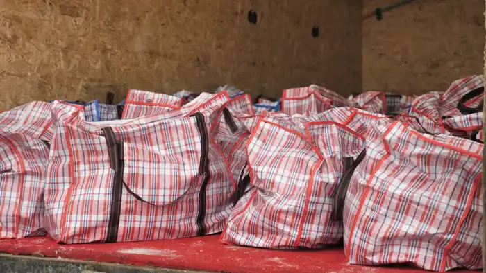 «Марафон добрых дел»: в Астане сотням семей вручили продуктовые корзины (3)