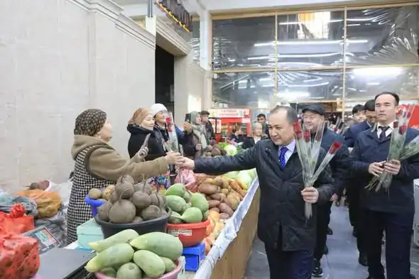Сарыагаш: В рамках Международного женского дня отметили достижения женщин района Уральске