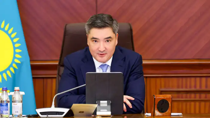 Казахстан готовит механизм административной амнистии: премьер-министр Бектенов обозначил двухнедельный срок Уральске
