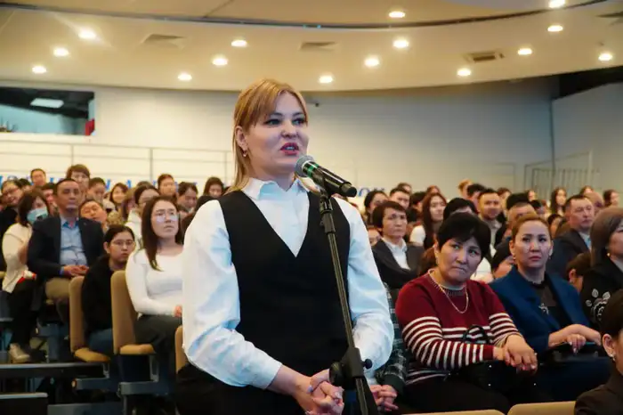 Педагогическая общественность Акмолинской области поддерживает новую Конституцию Уральске