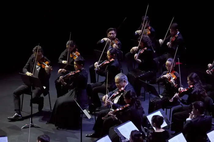 Международный концерт «PAGANINI & BRUCH» в Казахстане с участием лауреата Сагадата Омаргазина Уральске