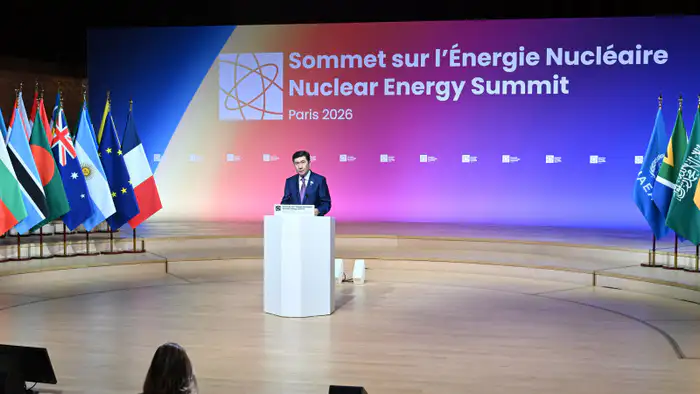 Казахстанская делегация во главе с Ерланом Кошановым выступила на Всемирном саммите по ядерной энергетике в Париже Уральске
