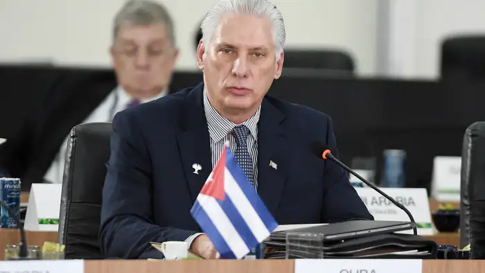 Президент Кубы Мигель Диас-Канель жестко ответил на угрозы США свергнуть конституционный строй на острове Уральске