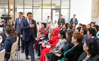 В Туркестане отметили вклад женщин в развитие общества на праздничном вечере