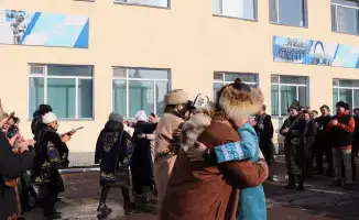 Наурызнама: Спасатели МЧС связали нити дружбы на празднике «Көрісу күні»
