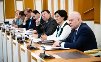 Обсуждение новой Конституции с международными наблюдателями в Конституционном Суде