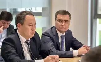 Совещание в Туркестанской области: обсуждение мер по борьбе с саранчой