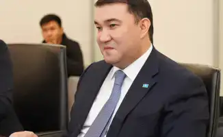 Встреча в Туркестане: Кушеров, Муканов и Тореали